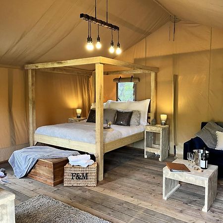 Teal Safari Tent Droitwich Buitenkant foto